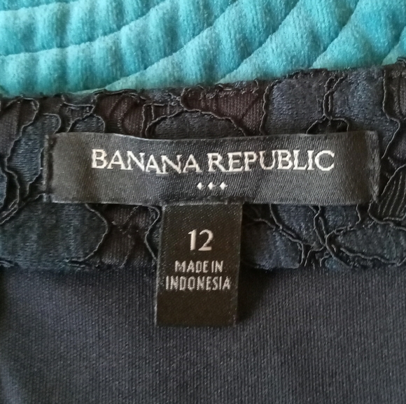 Banana Republic Floral Lace Skirt - Dark Blue & Black Sz 12 - Picture 3 of 7